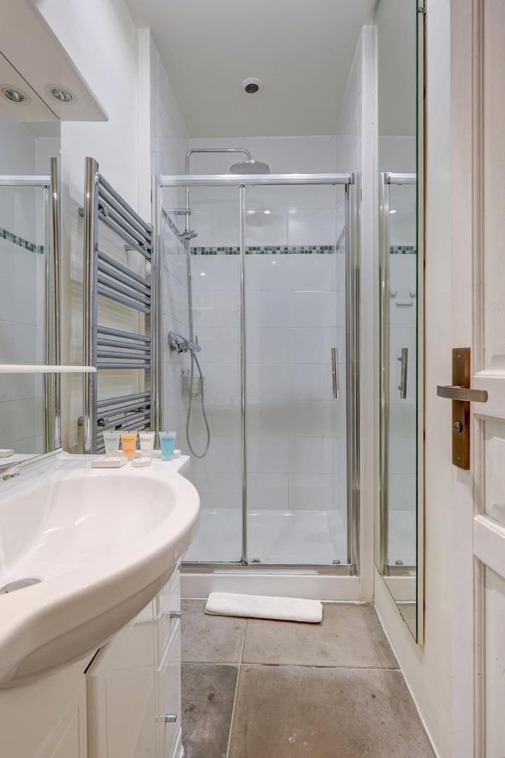 372 Suite Saulnier 2 - Superbe Appartement A Paris Exterior foto